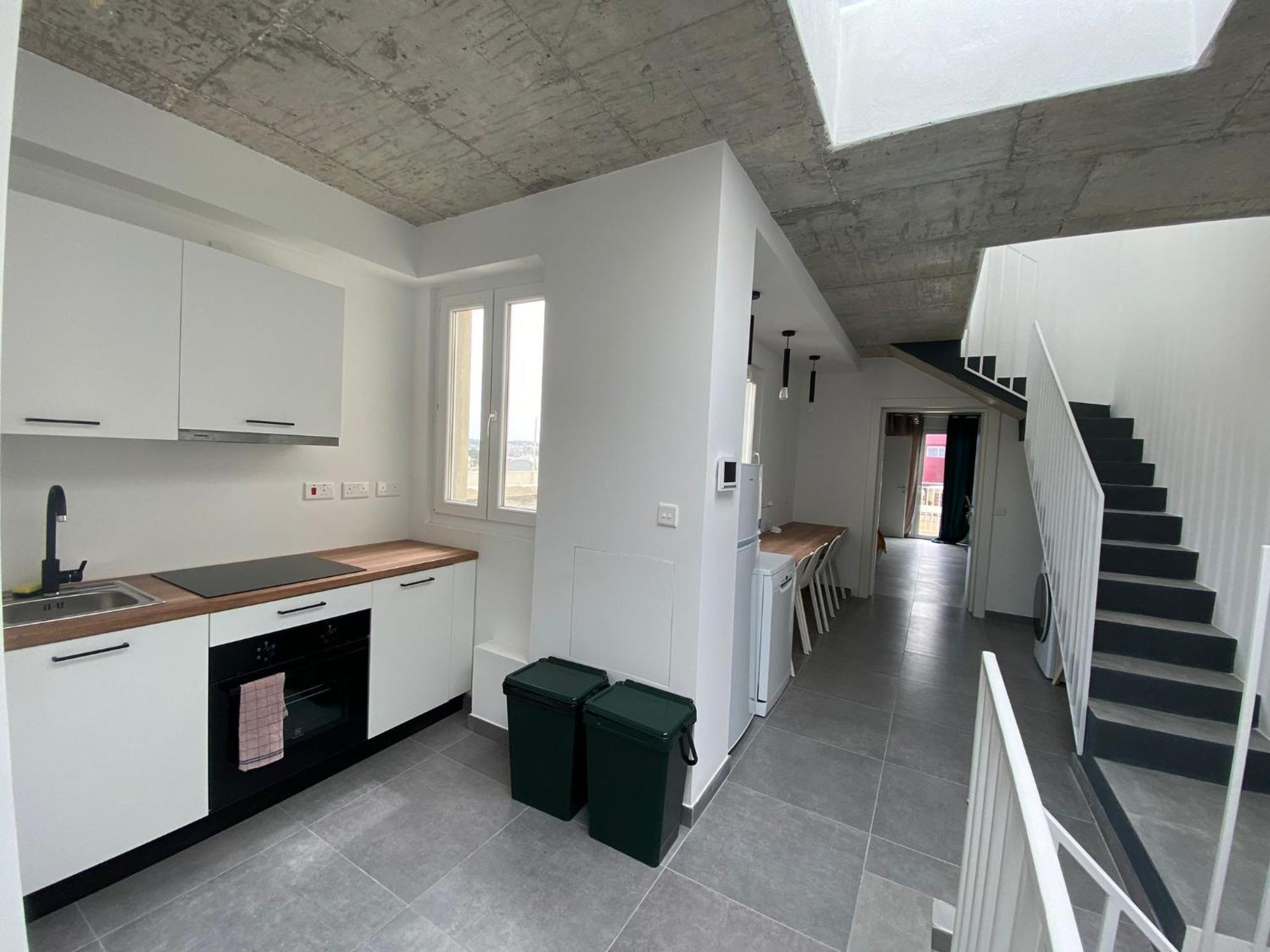 Minimal & Arty Townhouse Appartement Hamrun Buitenkant foto